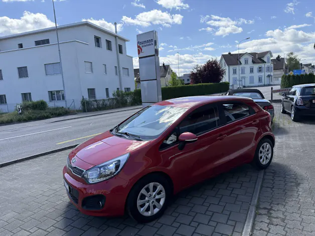 Kia Rio 1.4 CVVT Trend