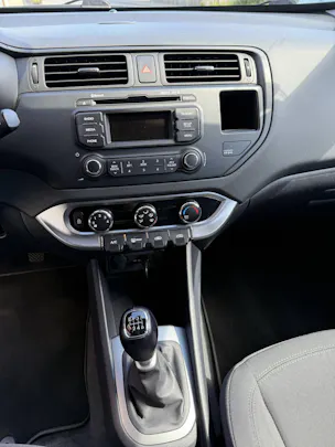 Kia Rio 1.4 CVVT Trend