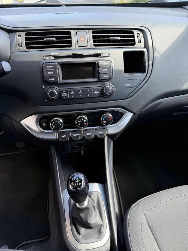 Kia Rio 1.4 CVVT Trend