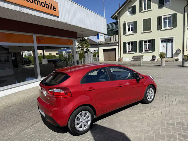 Kia Rio 1.4 CVVT Trend