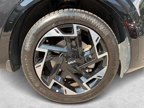 https://vehicle.imgix.net/4346007/929206b0-8b4a-4e06-a25f-42aefd213171.jpg