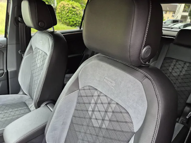 VW Tiguan 2.0 TSI R-Line DSG Black Style