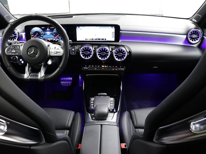 Fahrzeugbild MERCEDES-BENZ A 45 AMG