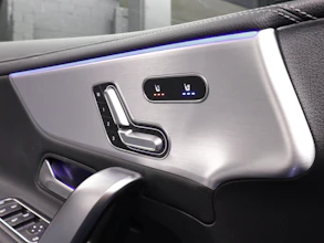 https://vehicle.imgix.net/4346084/57523720-0692-4a9f-89f1-8e9d46665261.JPG