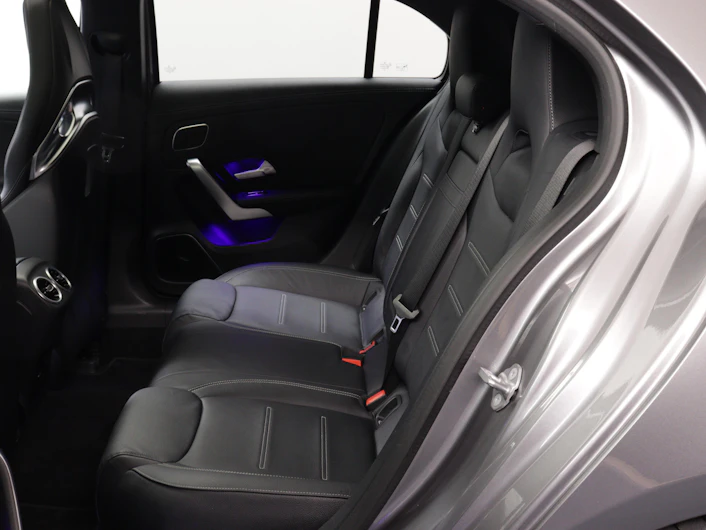 Fahrzeugbild MERCEDES-BENZ A 45 AMG