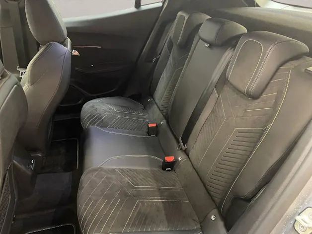 Peugeot 2008 1.2 PureTech 130 GT