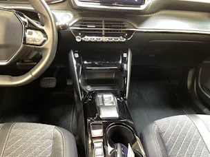 Peugeot 2008 1.2 Hybrid 145 Allure