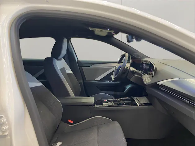 Opel Astra 1.2 T Hybrid Edition