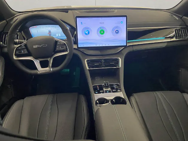 BYD Seal U DM-i Design AWD