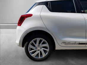 https://vehicle.imgix.net/4346199/bc52cb56-8b37-4ed0-a1d6-789dd661d826.jpg