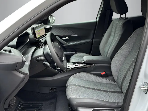 Peugeot 2008 1.2 Hybrid 145 Allure Premium