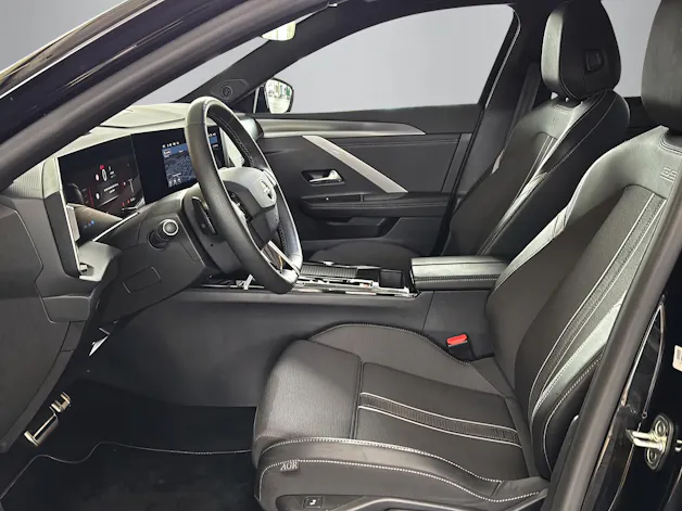 Opel Astra L Sports Tourer 1.6 T PHEV 180 GS
