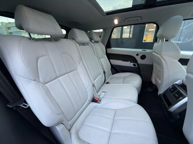 Land Rover Range Rover Sport 3.0 TDV6 SE
