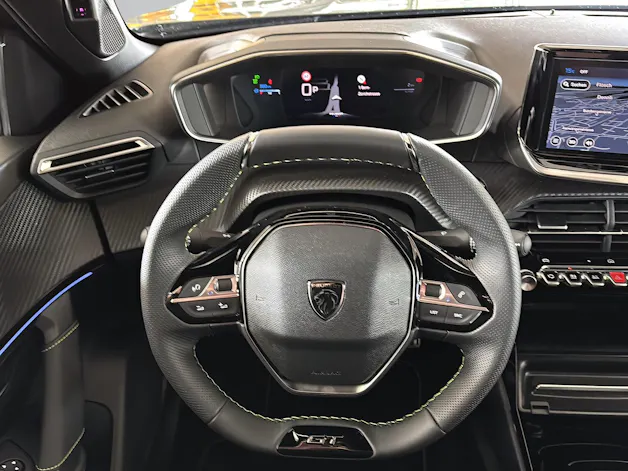 Peugeot 2008 1.2 Hybrid 145 GT