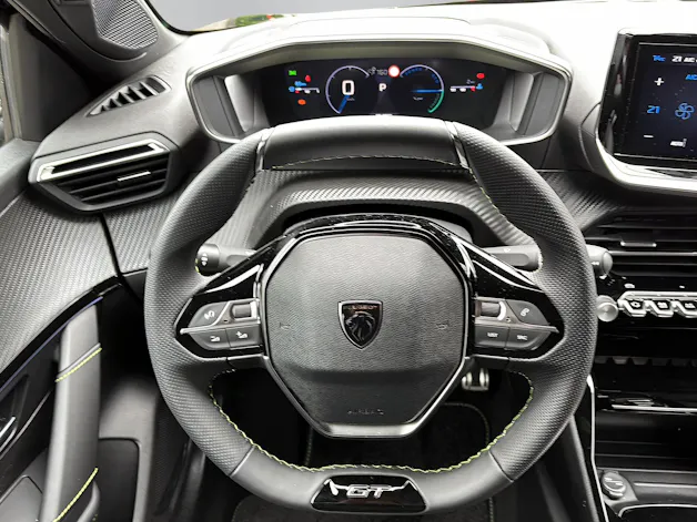 Peugeot 208 1.2 Hybrid 145 GT