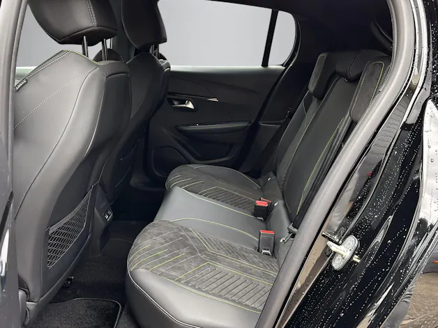 Peugeot 208 1.2 Hybrid 145 GT