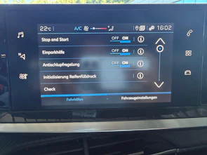 Fahrzeugbild PEUGEOT 208 1.2 PureTech 100 Active Pack