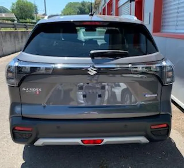 Suzuki S-Cross 1.4 T Sakura Top Hybrid 4x4