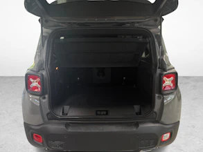 https://vehicle.imgix.net/4346550/8cec6236-71e1-4126-8e9a-2ae1d5387caf.jpg