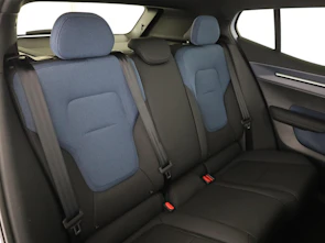 Fahrzeugbild VOLVO EX30 CC P8 Ultra AWD