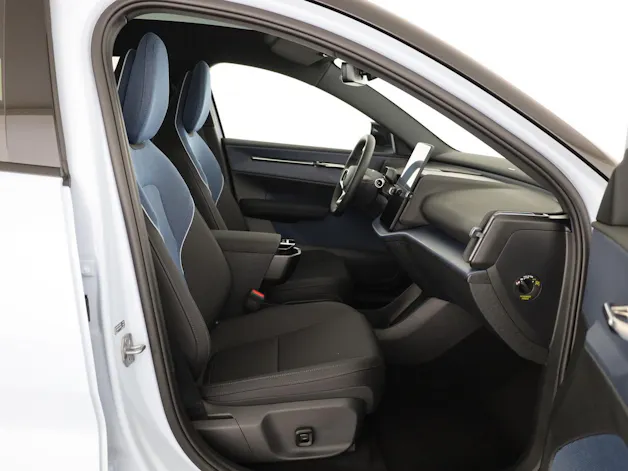 Volvo EX30 CC P8 Ultra AWD