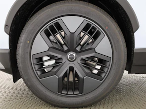 Fahrzeugbild VOLVO EX30 CC P8 Ultra AWD