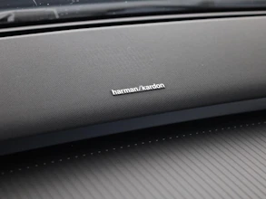 https://vehicle.imgix.net/4346626/c4f2a687-7ca5-4765-9e4f-897d4d10e395.jpg