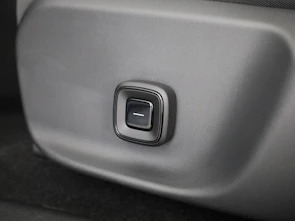Fahrzeugbild VOLVO EX30 CC P8 Ultra AWD