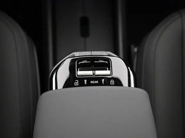 Volvo EX30 CC P8 Ultra AWD