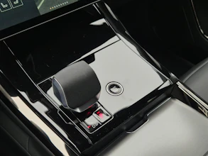 https://vehicle.imgix.net/4346638/2ef4bf6d-f37b-494f-8630-f2dc4afb7e62.jpg
