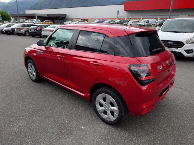 Suzuki Swift 1.2 Sakura Hybrid 4x4