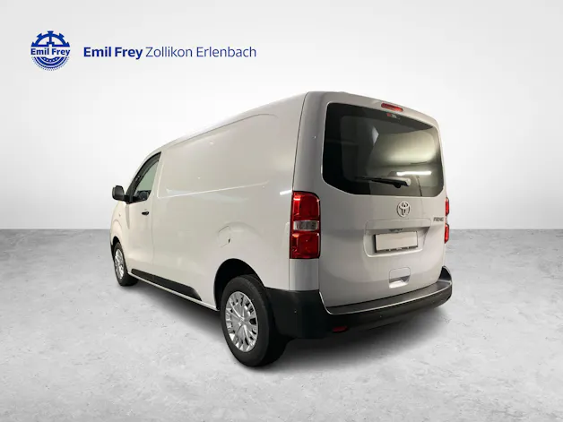 Toyota PROACE Van L1 2.0 D Advanced