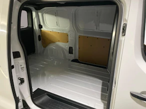 https://vehicle.imgix.net/4346741/759c23ef-ff22-4d79-a6d0-156f691203a2.jpg