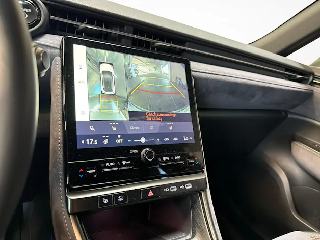 Lexus LBX 1.5 Hybrid Cool AWD