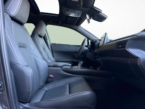 image du véhicule LEXUS UX 300h F-Line