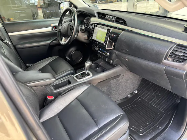 Toyota Hilux 2.8D 204PS Premium