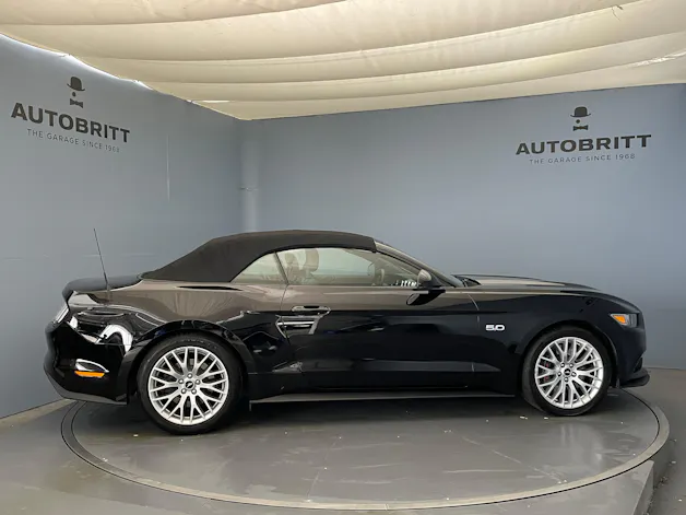 Ford Mustang Convertible 5.0 V8 GT