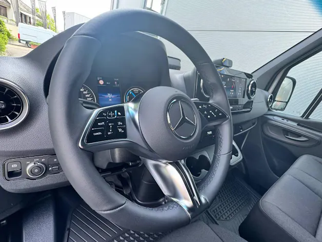 Mercedes-Benz eSprinter 420 Kasten Pro Worker 3665 S 81 kWh