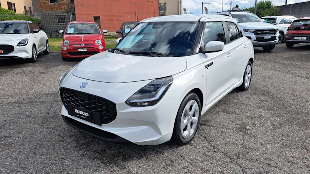 Suzuki Swift 1.2 Sakura Hybrid