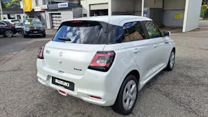 Suzuki Swift 1.2 Sakura Hybrid