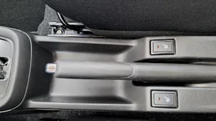 Suzuki Swift 1.2 Sakura Hybrid