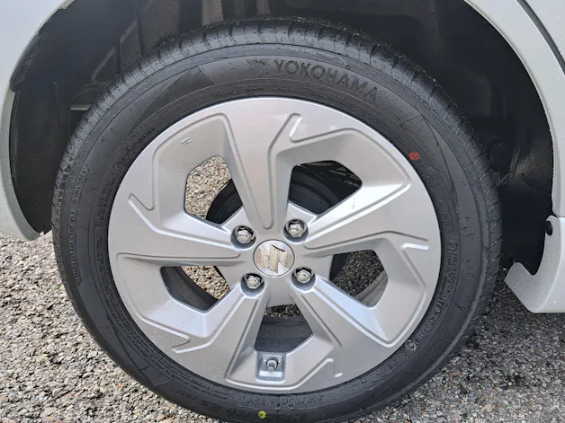 Suzuki Swift 1.2 Sakura Hybrid