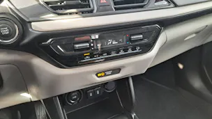 Suzuki Swift 1.2 Sakura Hybrid