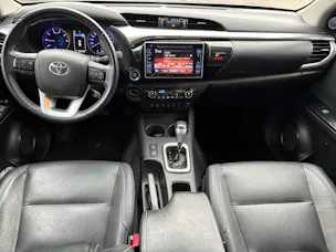 Toyota Hilux 2.4 D-4D Sol Premium