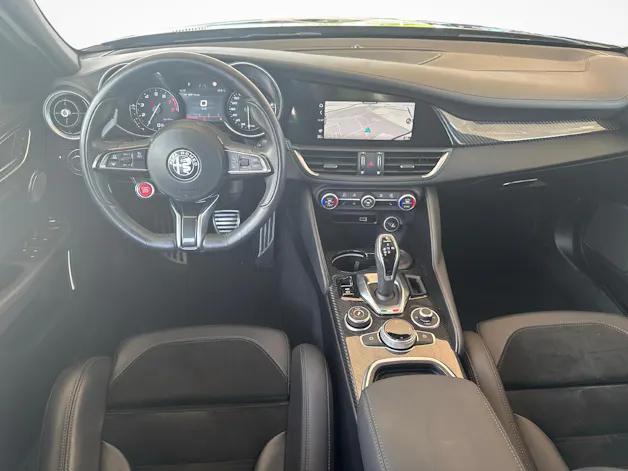 Alfa Romeo Giulia 2.9 V6 Biturbo Quadrifoglio