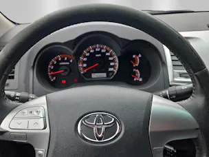 Toyota Hilux Double Cab.-Pick-up 3.0-4D Linea Sol