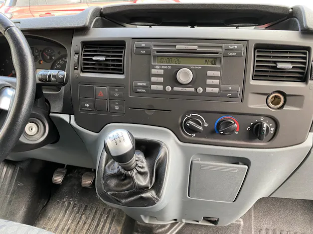 Ford Transit Kombi 330 S 2.4 TDCi 140 Trend 4x4