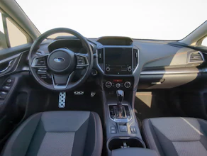 https://vehicle.imgix.net/4346972/9c26b842-724b-459a-8453-3d4e9183a04a.jpg