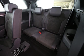 https://vehicle.imgix.net/4346986/8064aae8-8ab8-47ab-bda1-5fed6c8d15fe.jpg