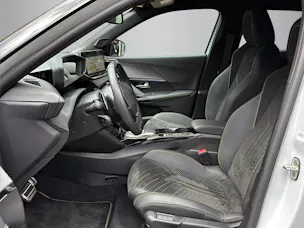 Peugeot 2008 1.2 Hybrid 145 GT
